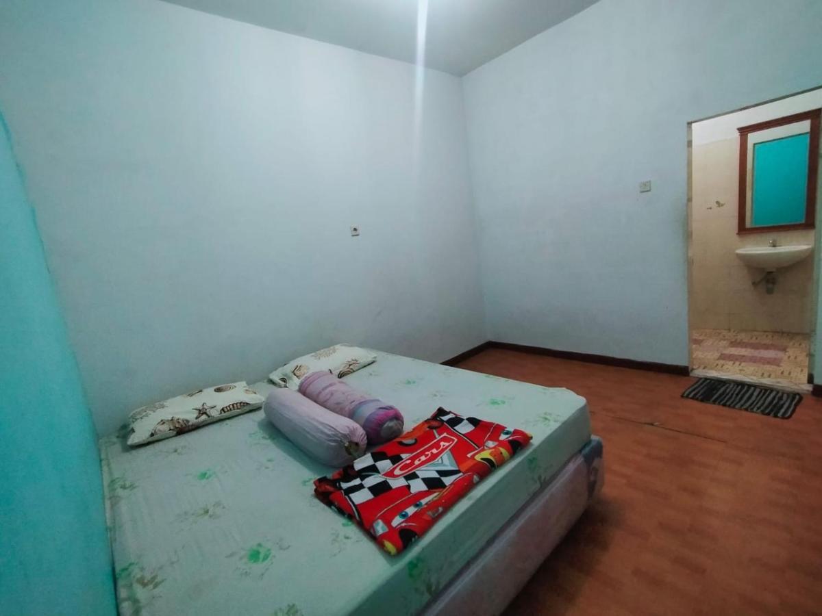 Villa Bukit Asri No 12 Berastagi View Bagian luar foto