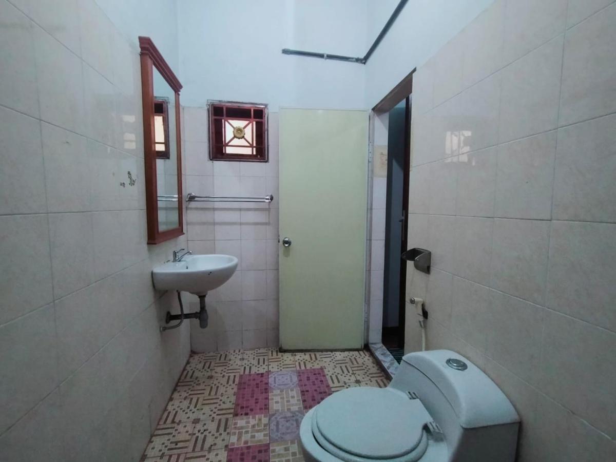 Villa Bukit Asri No 12 Berastagi View Bagian luar foto