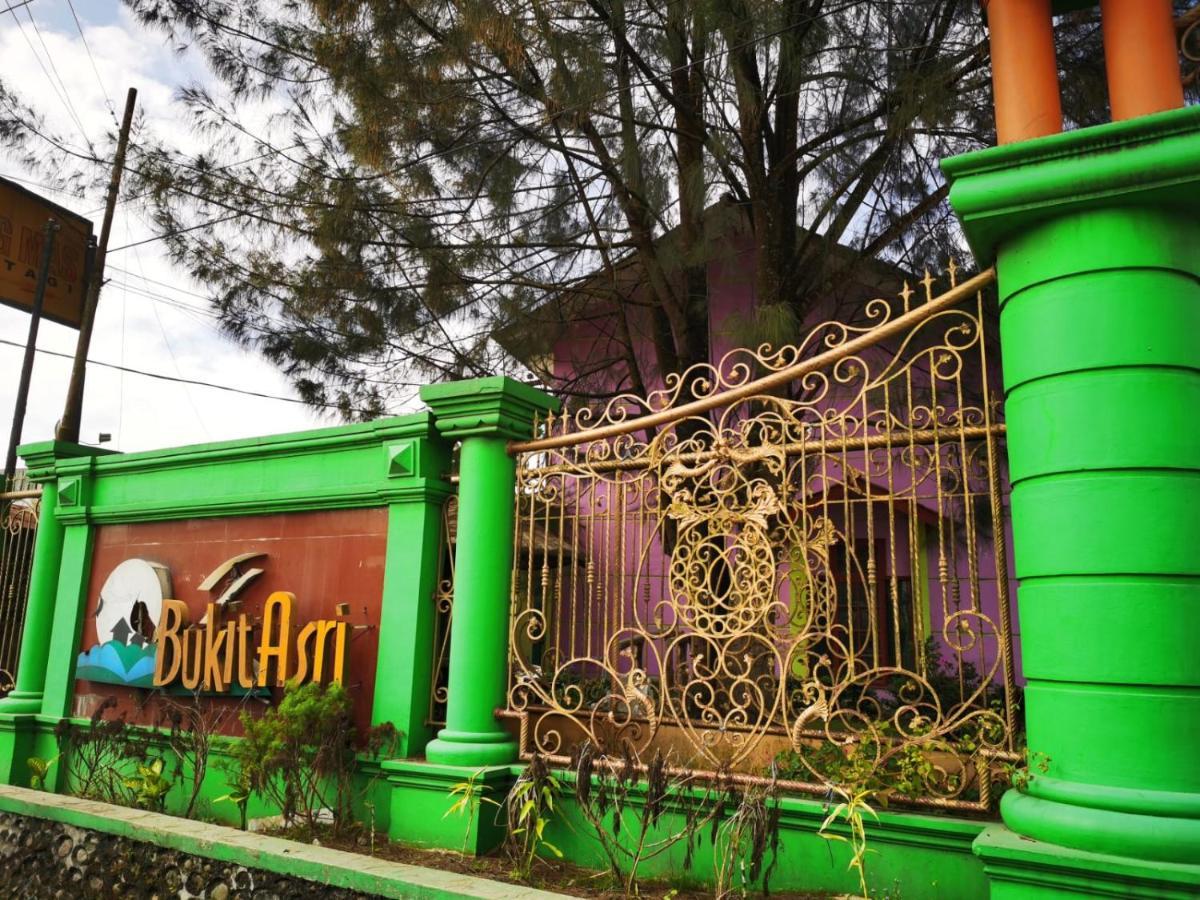 Villa Bukit Asri No 12 Berastagi View Bagian luar foto